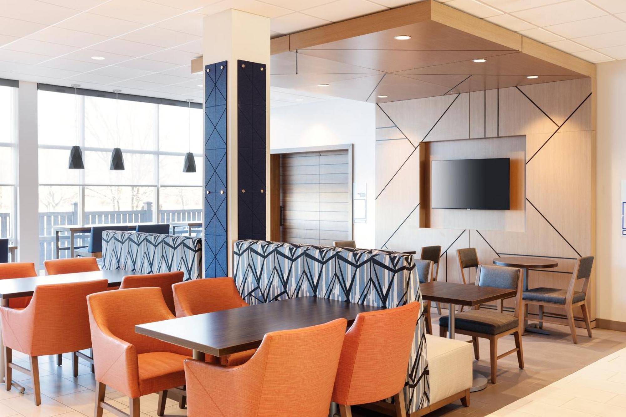 Holiday Inn Express & Suites Leesburg - Historic District By Ihg Exterior foto